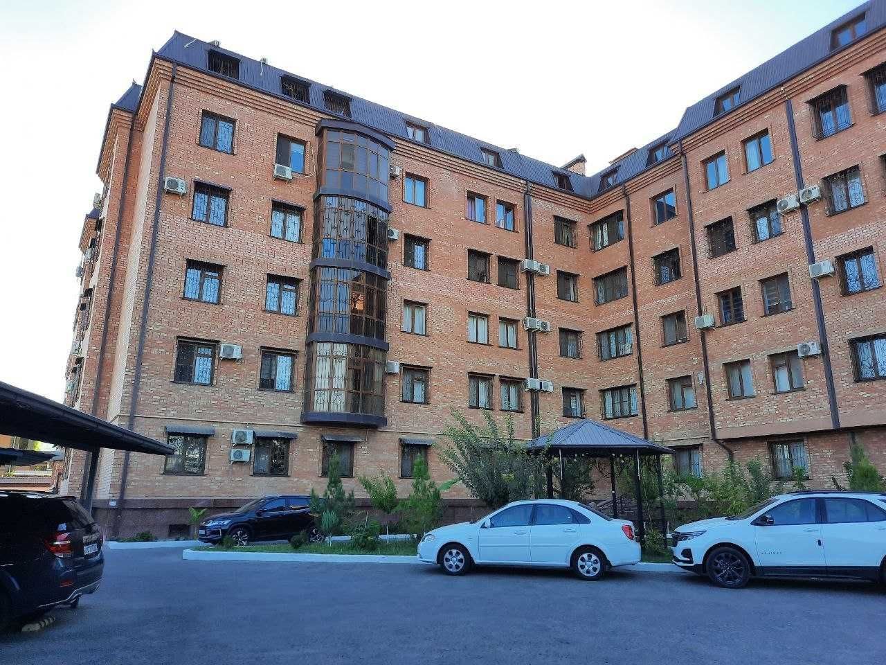 4-комнатная квартира, 122 м², 6/6 эт, Ташкент, Шайхантахурский район, на продажу