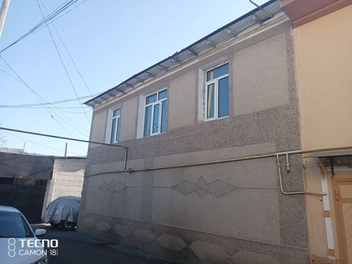 7-xonali uy, 7777 m²