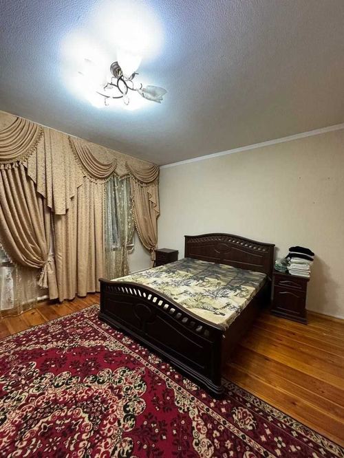 5-комнатный дом, 400 м²