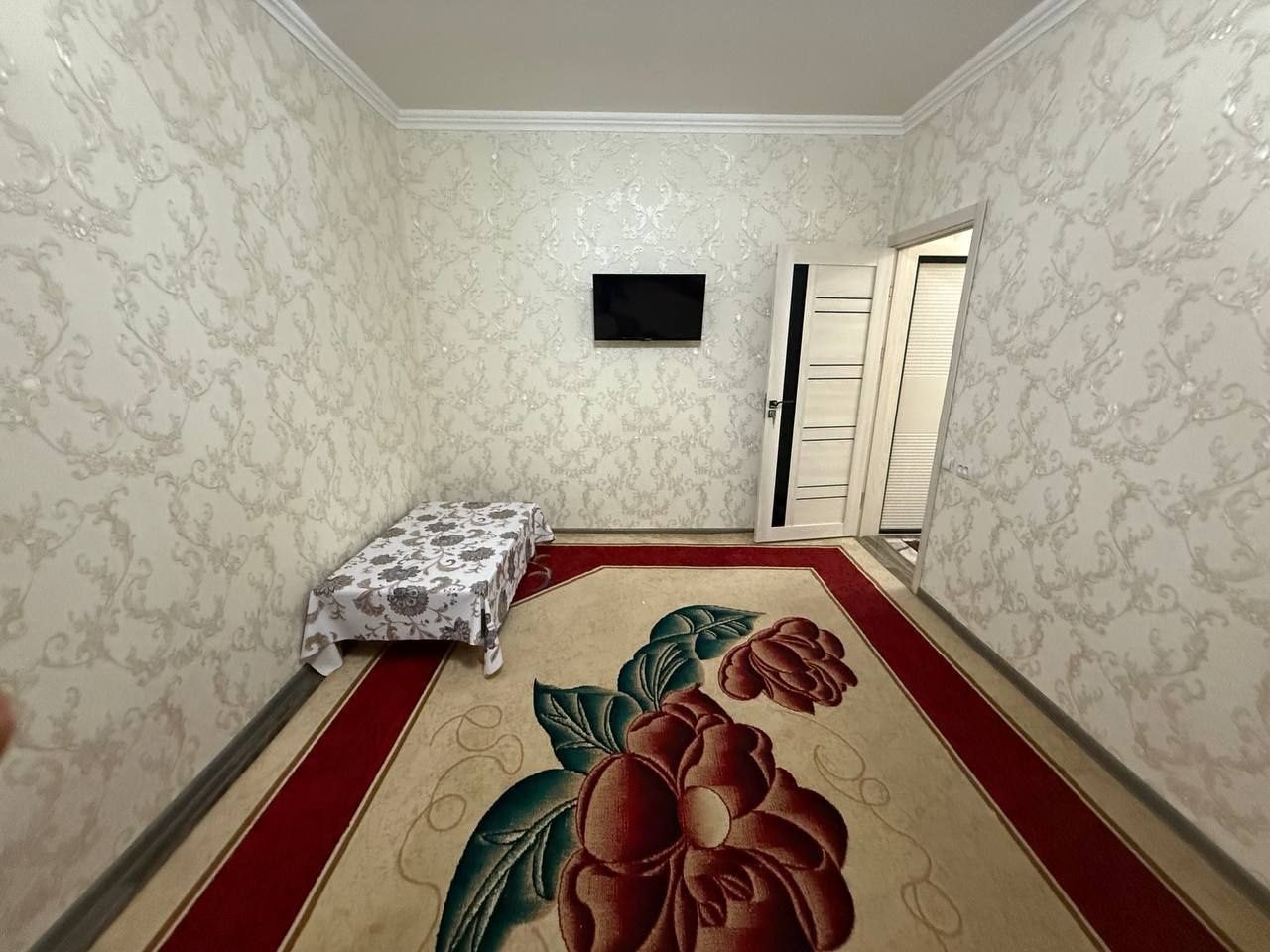 3-комнатная квартира, 68 м², 1 эт, Ташкент, Чиланзарский район, в аренду