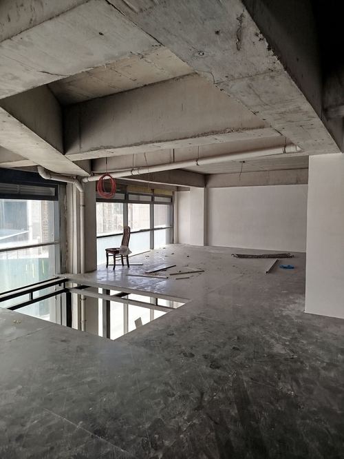 Аренда 600м² под любой вид деятельности, Акай Сити, первый этаж