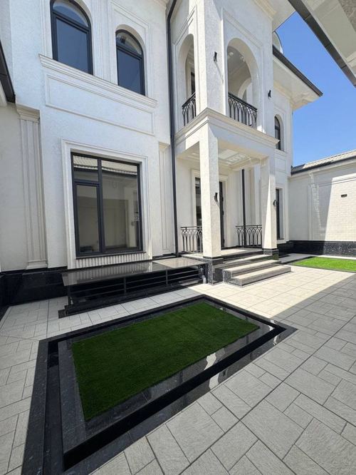 6-комнатный дом, 600 м²