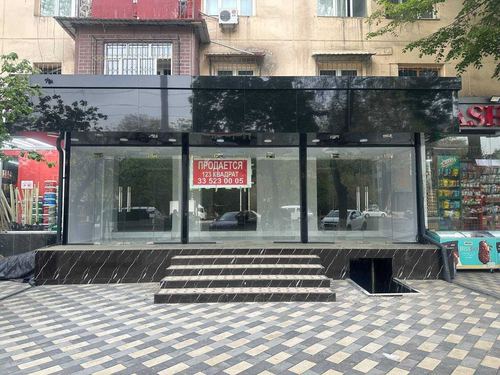 1-комнатная квартира, 123 м²