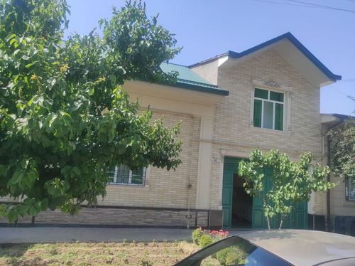 9-комнатный дом, 400 м²