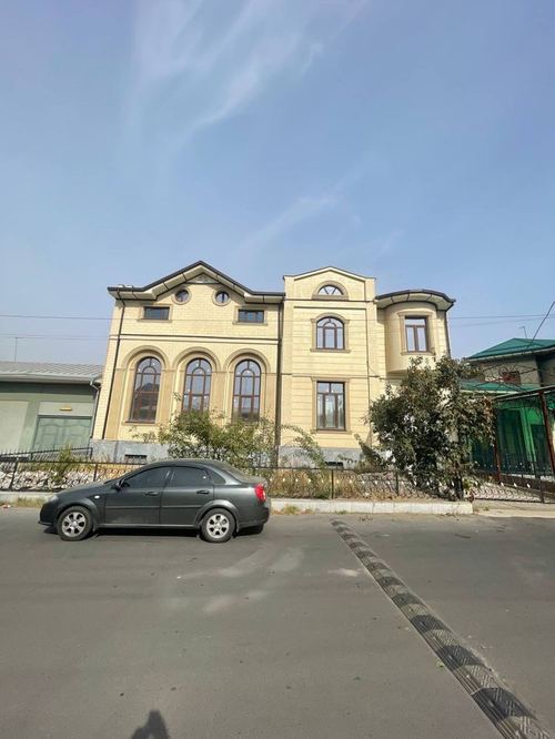 6-комнатный дом, 420 м²
