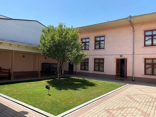6-комнатный дом, 250 м²