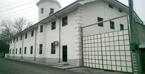 Юккоричирчикский р-он, база 1800 м², 15 соток, идеально под пищевое производство