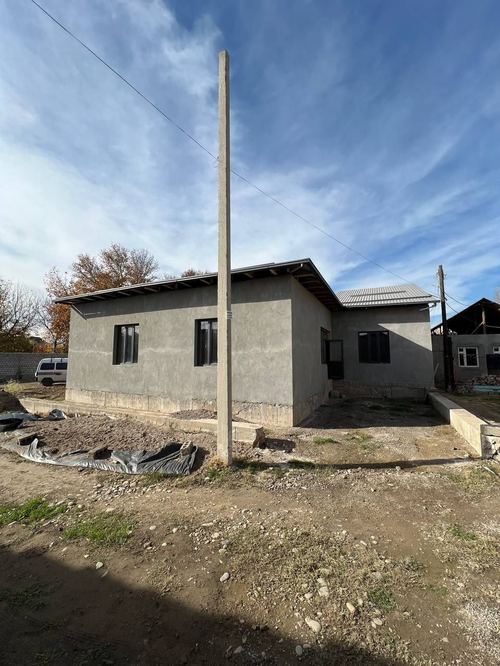 6-xonali kvartira, 2 m²