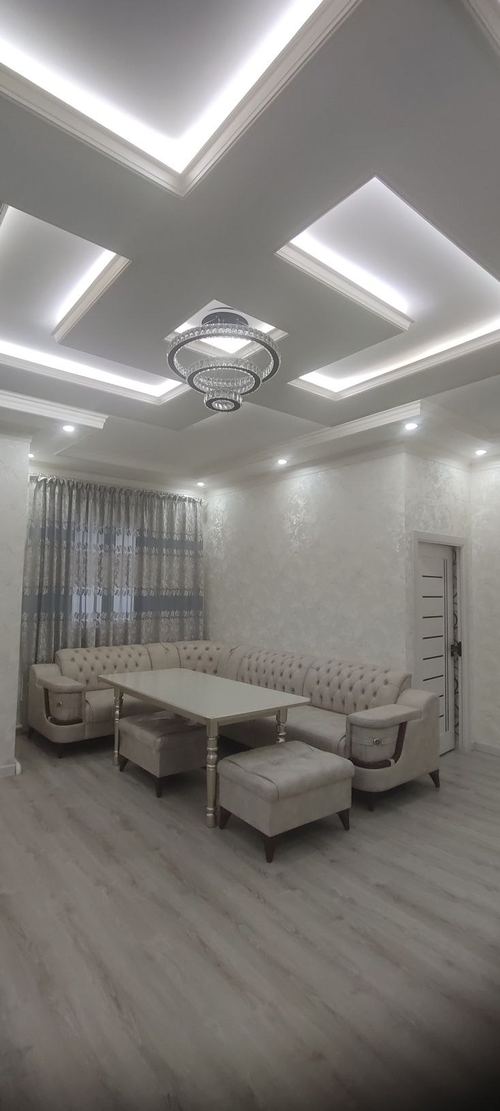 4-комнатный дом, 2500 м²