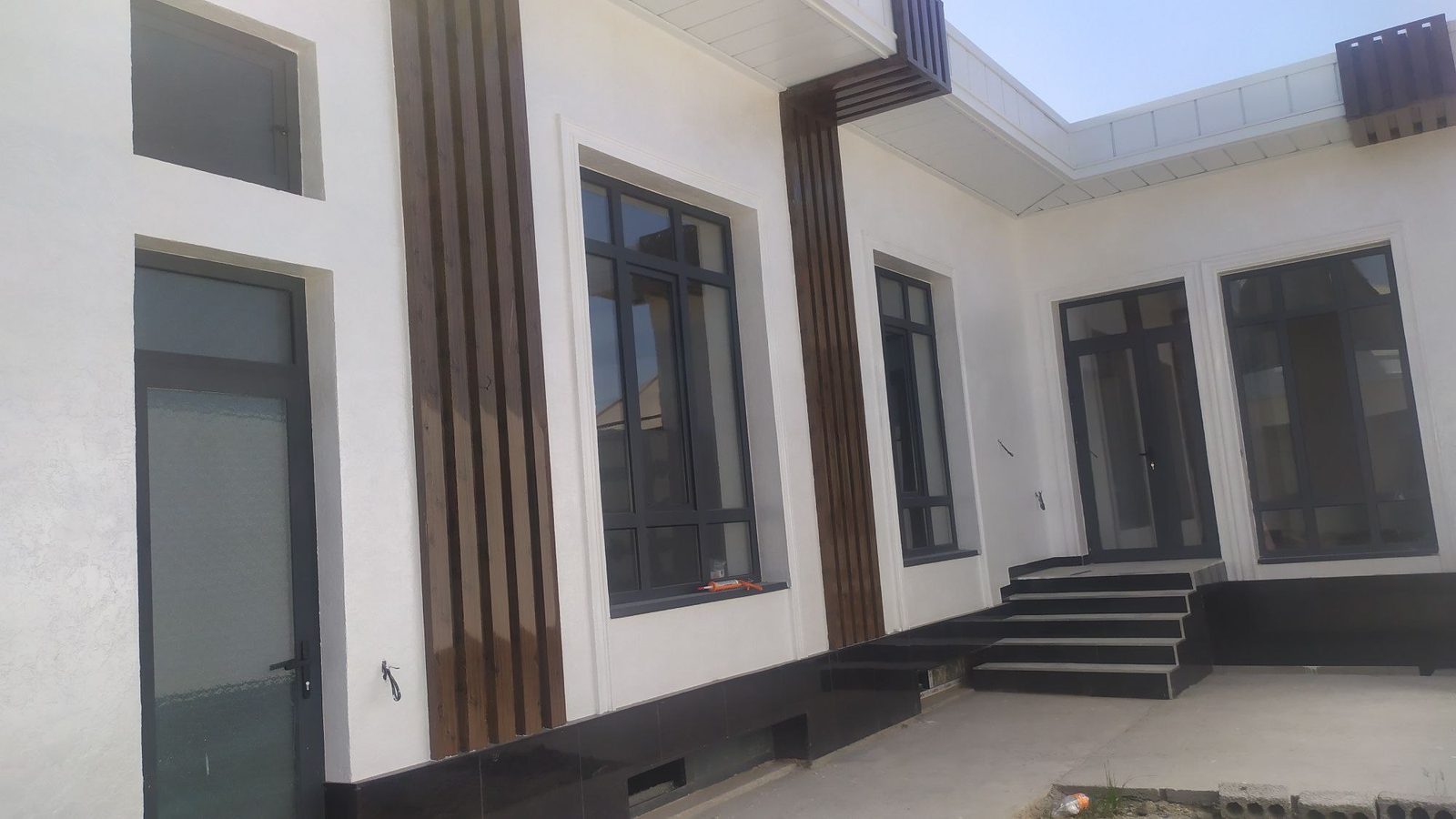 5-xonali uy, 250 m², Toshkent, Sergeli tumani, sotuvga