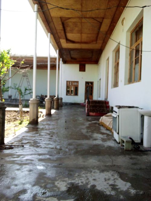 2-xonali uy, 300 m²