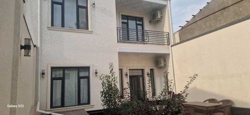 6-xonali uy, 300 m²