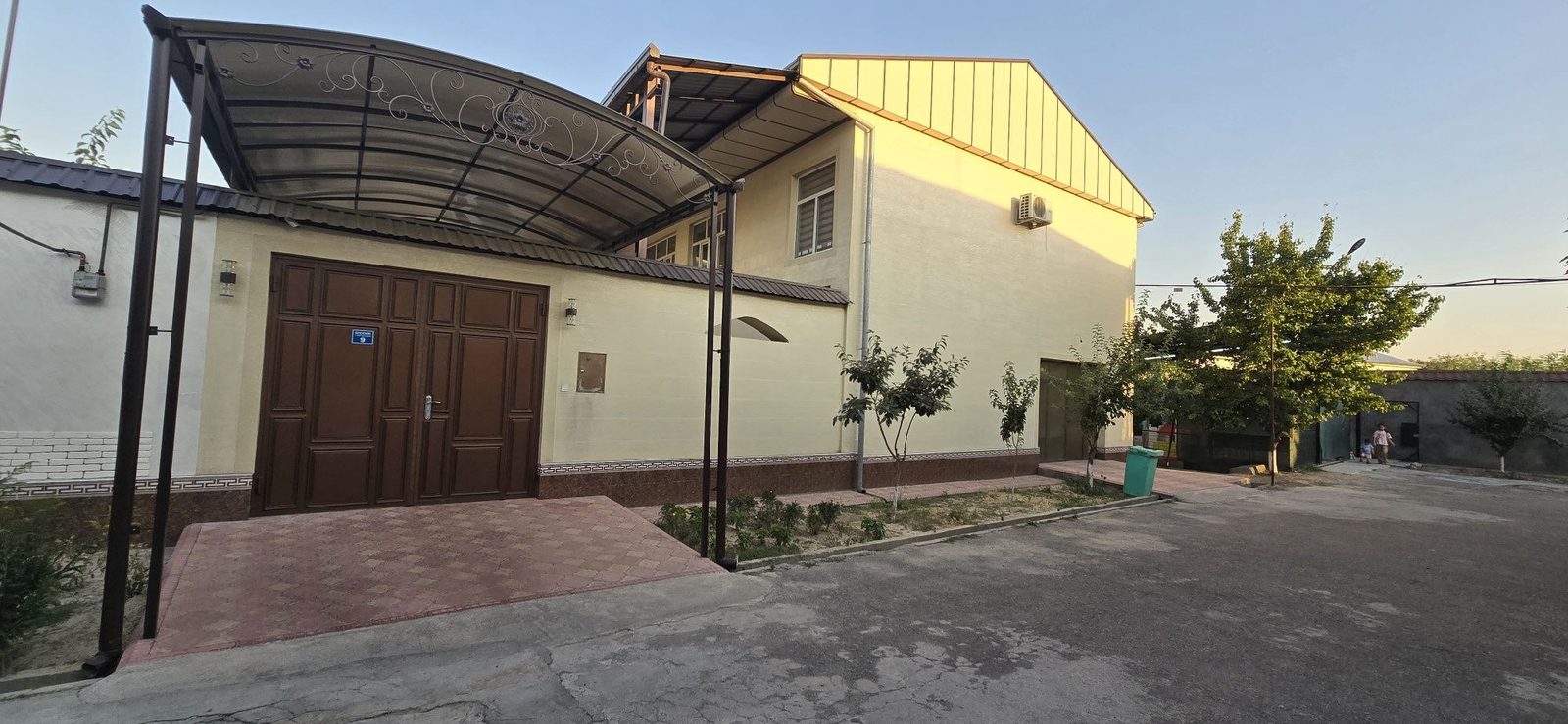 6-room house, 300 m², Tashkent, Sergeli District, for sale