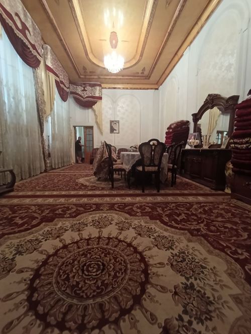 8-room house, 600 m²