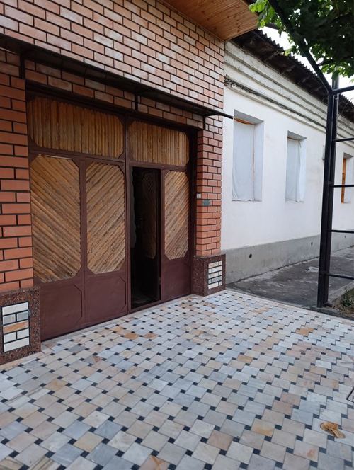 6-xonali uy, 400 m²