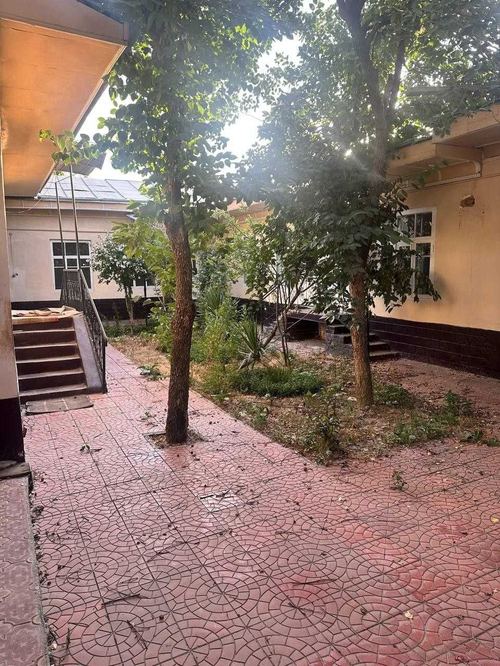 6-xonali uy, 365 m²