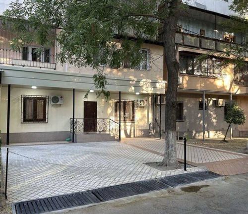 Non-residential premises for sale, Mirzo-Ulugbek district, near Darkhan