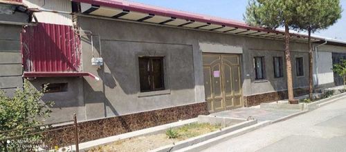 4-xonali uy, 600 m²
