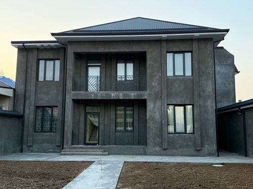 6-room house, 300 m²