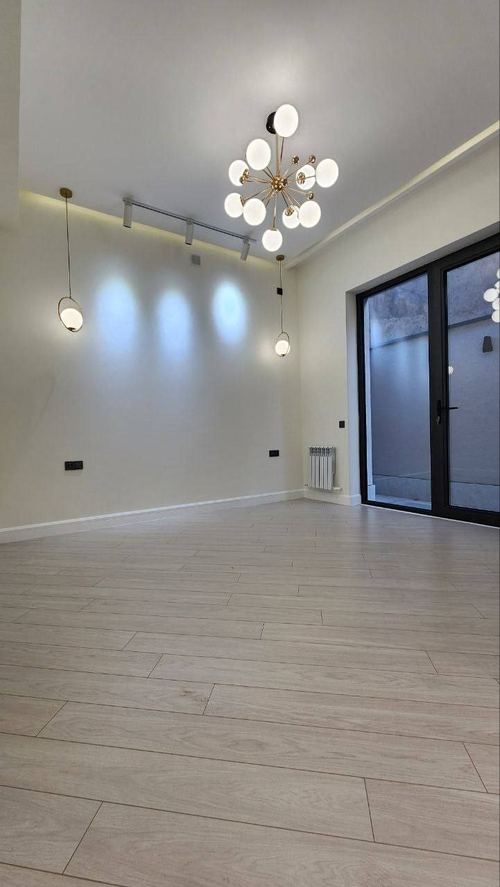 6-room house, 450 m²