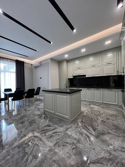 5-комнатный дом, 450 м²