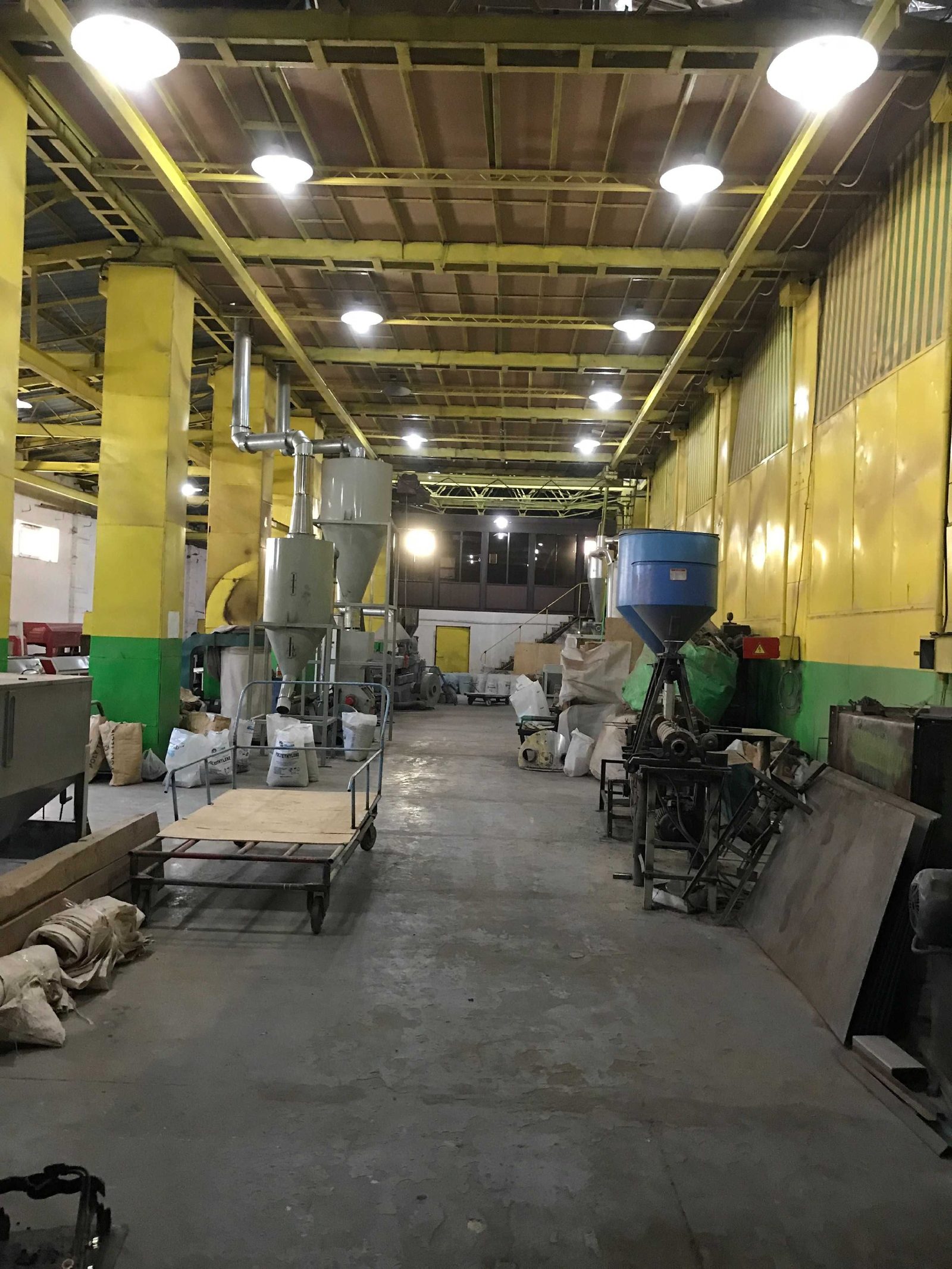 Production facility for sale 2000 m2