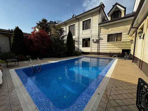 4-комнатный дом, 500 м²