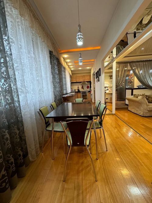 4-xonali kvartira, 110 m²
