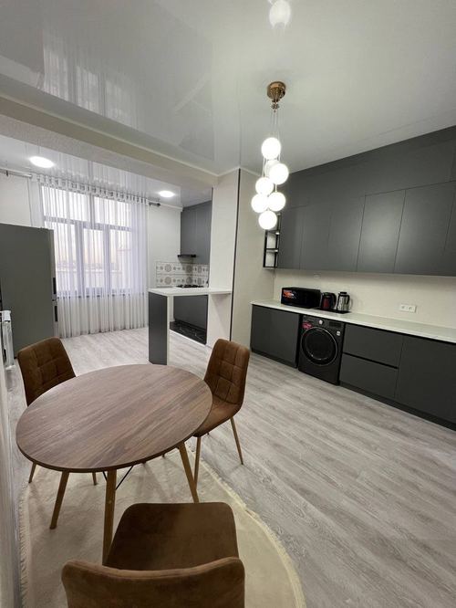 2-комнатная квартира, 150 м²
