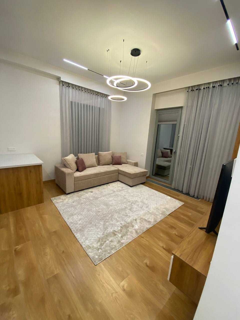 2-комнатная квартира, 56 м², 6 эт, Ташкент, Мирабадский район, в аренду