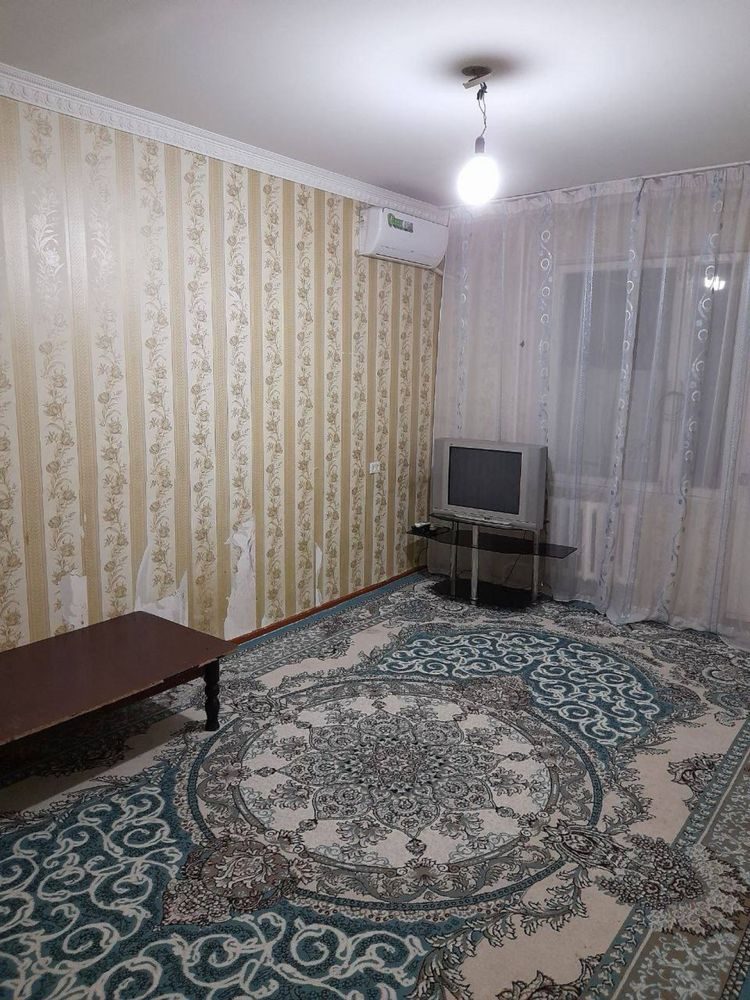 2-комнатная квартира, 80 м², 3 эт, Ташкент, Юнусабадский район, в аренду