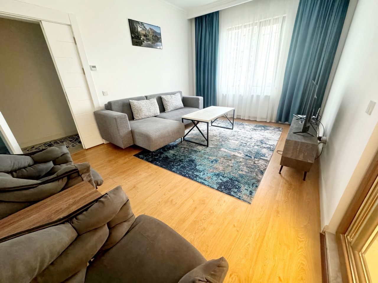 2-комнатная квартира, 70 м², 3 эт, Ташкент, Яккасарайский район, в аренду