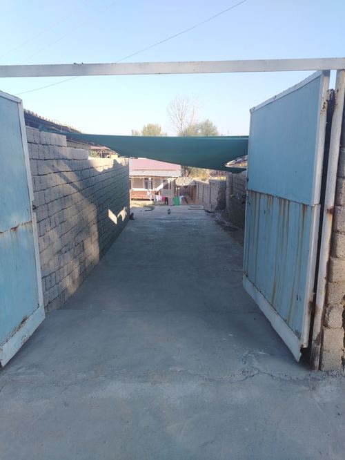 7-xonali uy, 400 m²