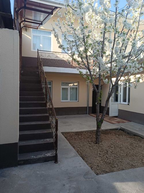 5-room house, 180 m²