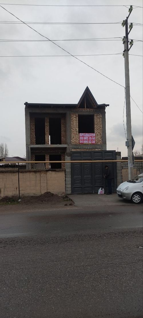6-room house, 315 m²