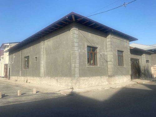 5-room dacha, 300 m²