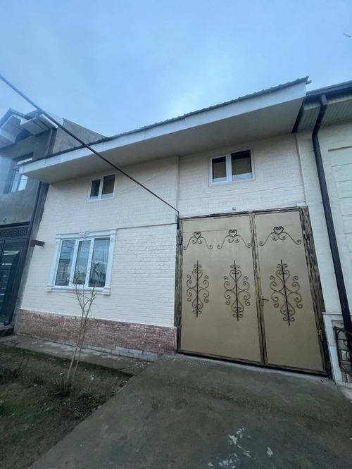 5-room house, 230 m²