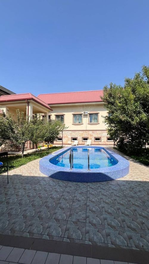15-room house, 1200 m²