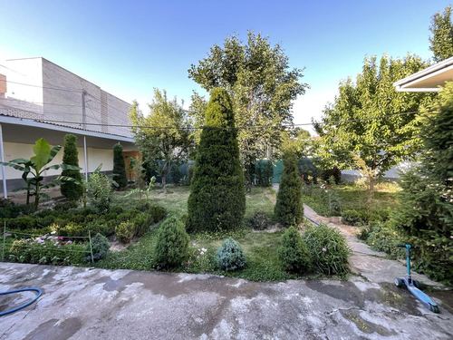 12-room house, 7000 m²