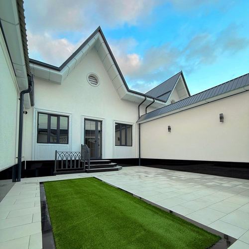 4-room house, 180 m²