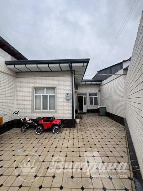 4-xonali uy, 140 m²