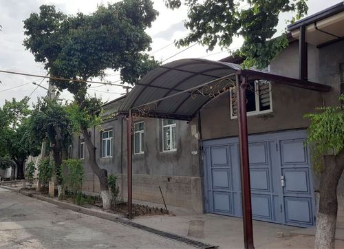 10-xonali uy, 2580 m²