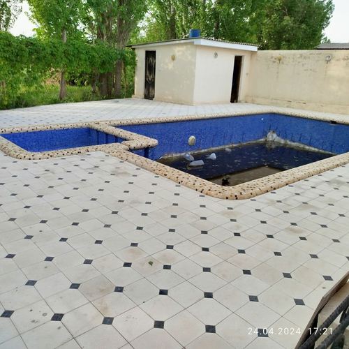 6-room house, 700 m²