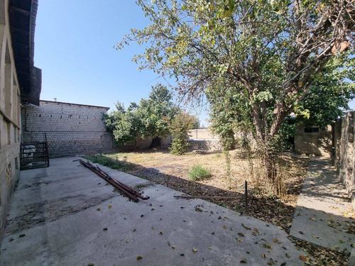 6-room house, 700 m²