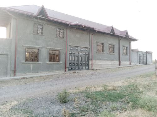 6-room house, 940 m²