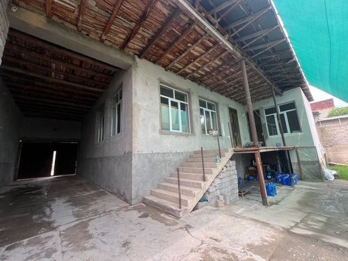 4-room house, 6 m²