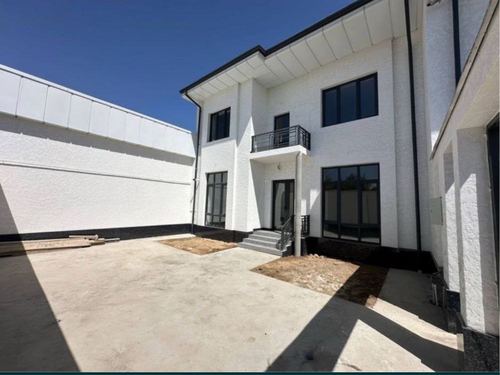 5-room cottage, 200 m²