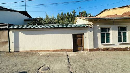 4-комнатный дом, 270 м²