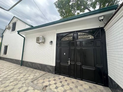 4-комнатный дом, 256 м²