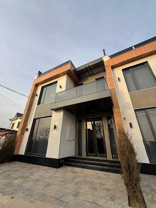 6-комнатный дом, 100 м²